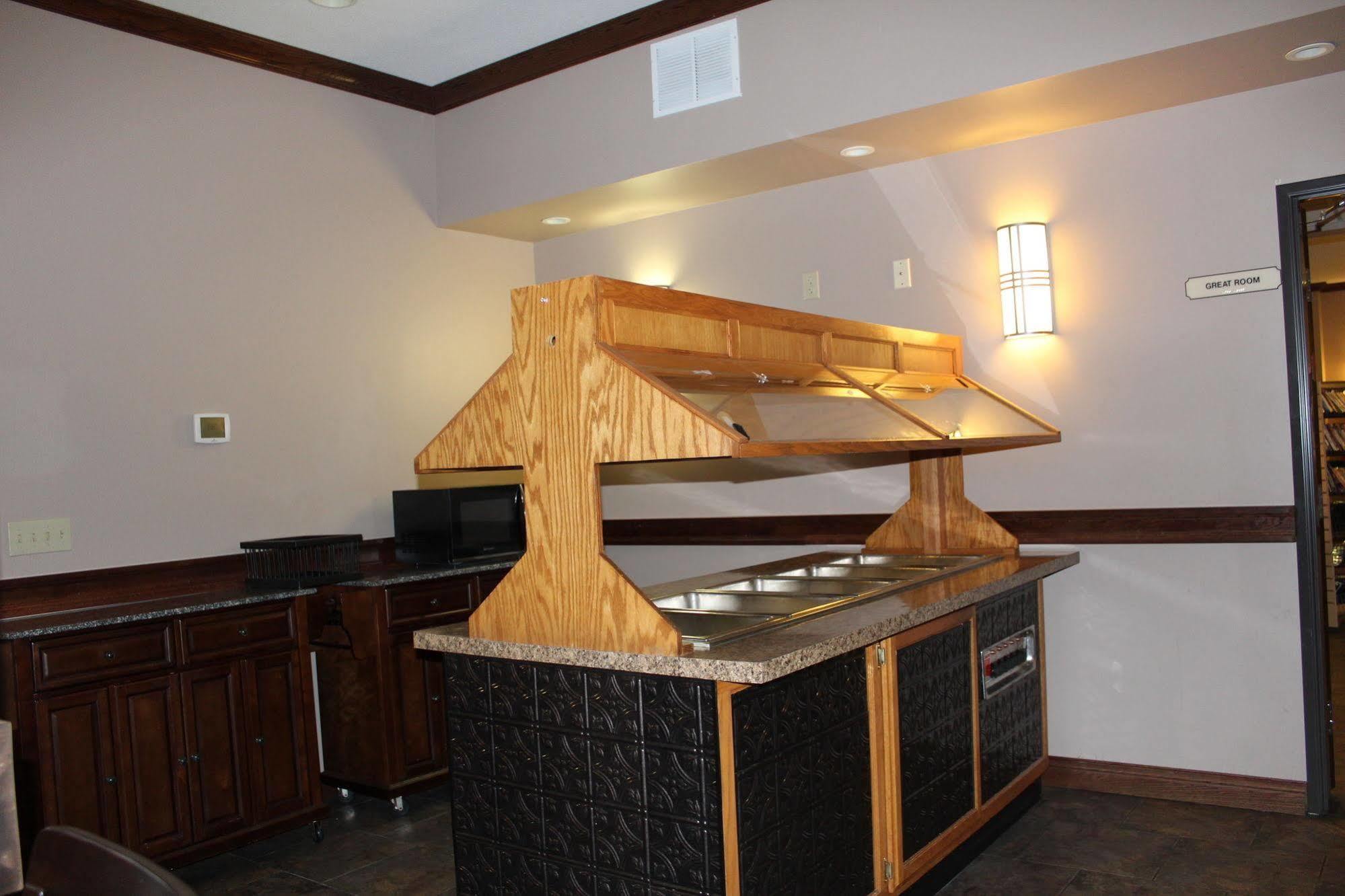 Bell'S Extended Stay And Suites Saint-Robert Exterior foto