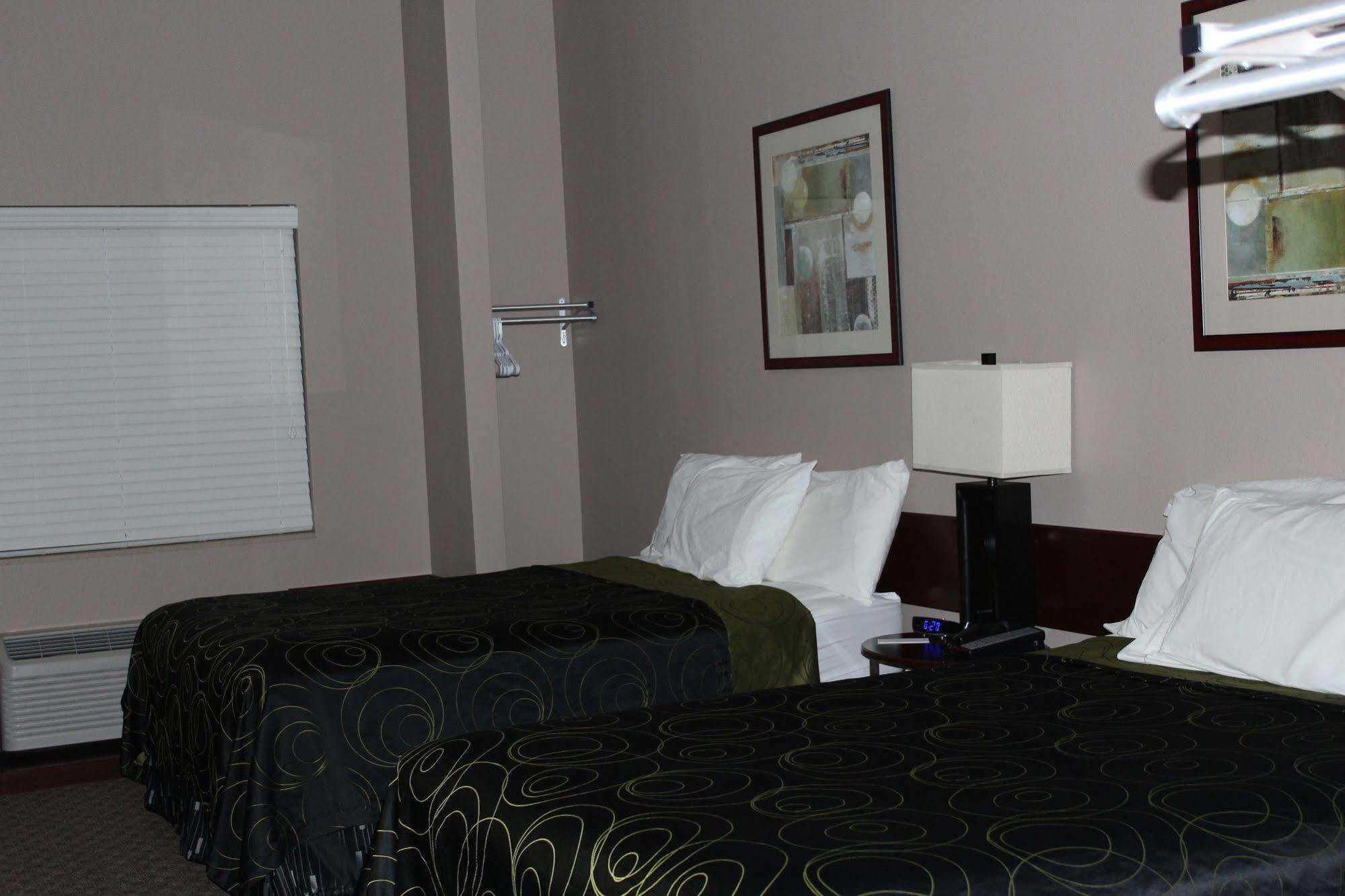 Bell'S Extended Stay And Suites Saint-Robert Exterior foto